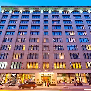 Отель Le Square Phillips &